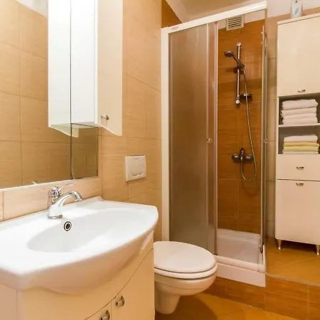 Riva Apartment *